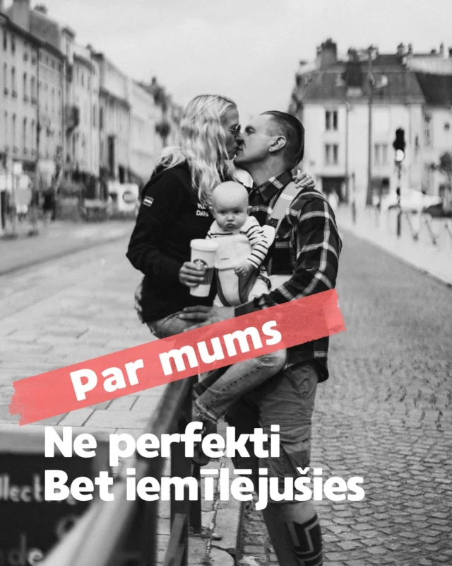 Nevar saprast, kā ar mums īsti ir.
Vai divi negatīvi veido vienu pozitīvu,
vai pretējie pievelkas,
vai vienkārši — tāds tādu atrod.

Laikam jau kaut kur no visa pa druskai.

Un kaut kā tā ir sanācis,
ka esam līdz ausīm grozā,
ar deguniem pa mākoņiem,
un ar galvu… nu, dažreiz arī nedaudz pa vējam.

Tie, kas mūs pazīst senāk, zina, ko pases dati rāda,
un cik pieauguši jau mums ir bērni,
kuriem dažreiz no mums ir nedaudz kauns.

Piedodiet, bet garā pieaugt mēs
nevaram un negribam.

Tas ir tas, kas mūs dīda,
kas liek kustēties uz priekšu,
uz augšu, un arvien tālāk.

Un tā mēs no hobija,
no idejas,
no trakuma,
esam aizdīdījušies līdz pavisam nopietnai lietai.

Ar organizācijām.
Ar sertifikācijām.
Ar licencēm.
Ar OPC, EASA un CAO
(jā, tie ir svarīgi, bet nav svarīgi, ko tas nozīmē 😄).

Un to visu tikai viena iemesla dēļ —

lai nekas mums netraucētu
dalīties ar šo neaptveramo lidojuma sajūtu
ar visiem, kas gatavi teikt -

jā debesīm,
jā piedzīvojumam,
jā lidojumam,
un jā — arī mums.

Šajā mūsu hobij-biznesā
mēs esam ieguldījuši visu.

Laiku.
Nervus.
Naudu.
Un jā — arī savus bērnus esam mazliet ekspluatējuši,
lai apkārt būtu vairāk prieka,
vairāk brīvības,
un vairāk lidojumu.

Un mēs turpinām.

Ar katru jaunu rītu.
Ar katru jaunu lidojumu.
Ar katru jaunu cilvēku grozā.

Ja gribi saprast, kāpēc mēs to darām —
nāc lidot ar mums.

Tad viss kļūst skaidrs.

🌍 www.b2fly.lv

🎈 tiekamies debesīs

#FlyWithB2Fly | #LidojumsArGaisaBalonu | #LifeStyle